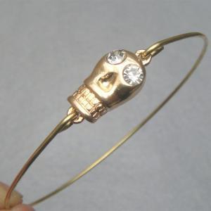 Lovely Skull Bangle Bracel..
